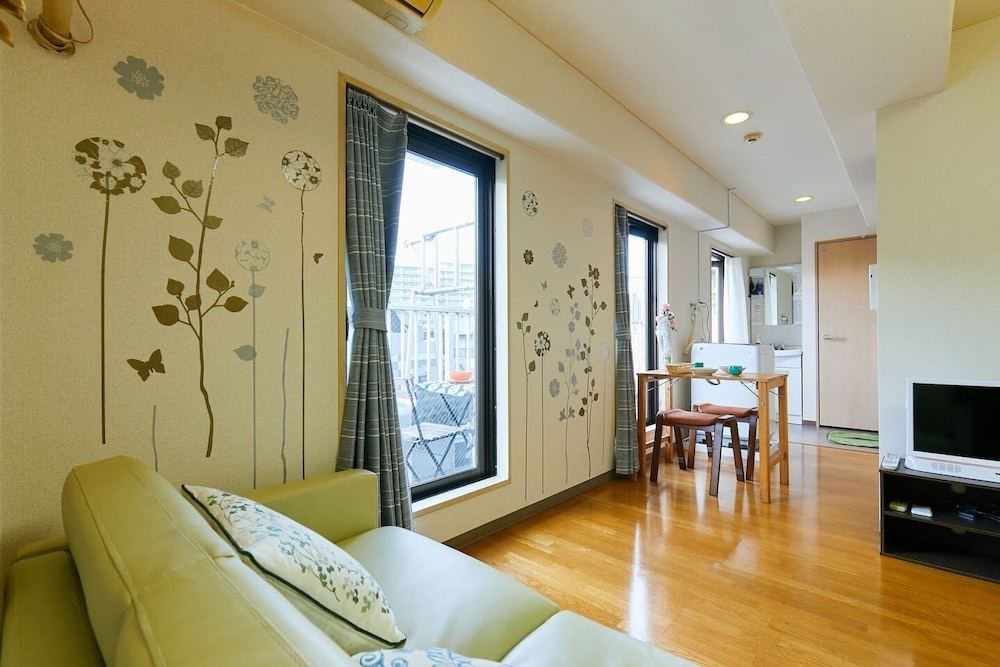 NISHISHINJUKU COLORBEE APART BIG BALCONY 東京
