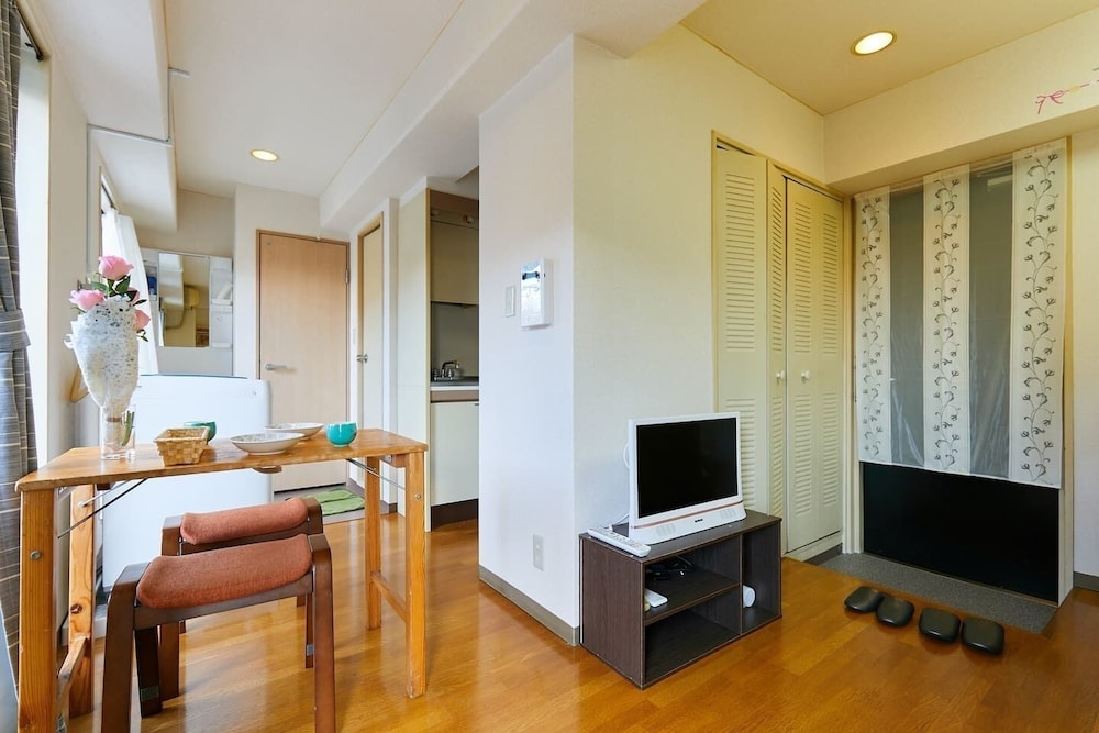 NISHISHINJUKU COLORBEE APART BIG BALCONY 東京