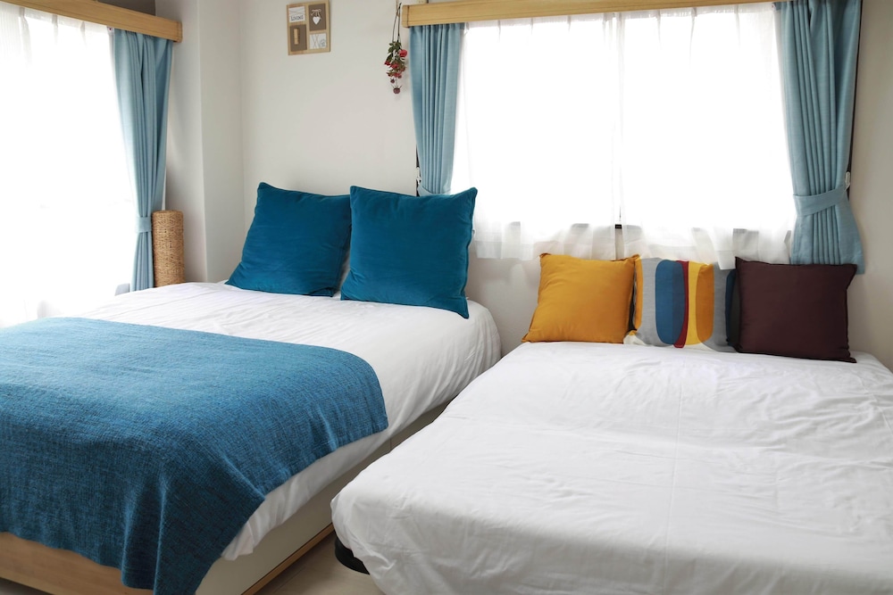 ROLANS HOUSE 401 東京