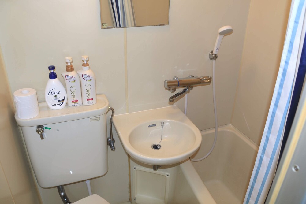 ROLANS HOUSE 401 東京