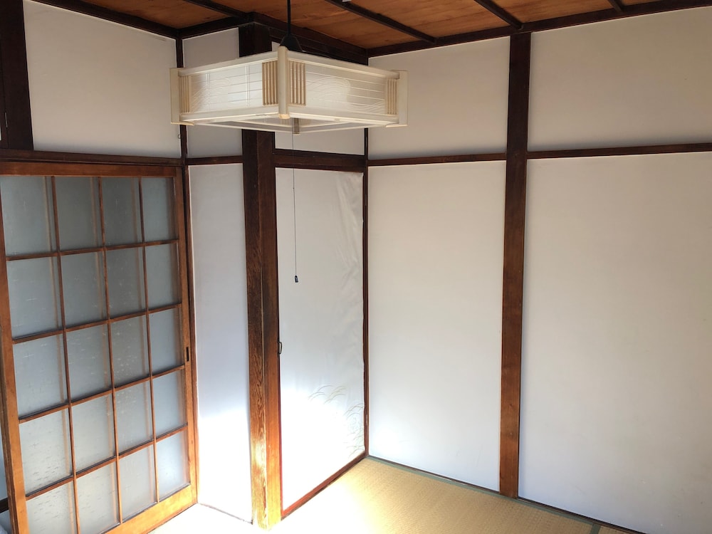 JAPANESE HOUSE BY SHINJUKU 東京