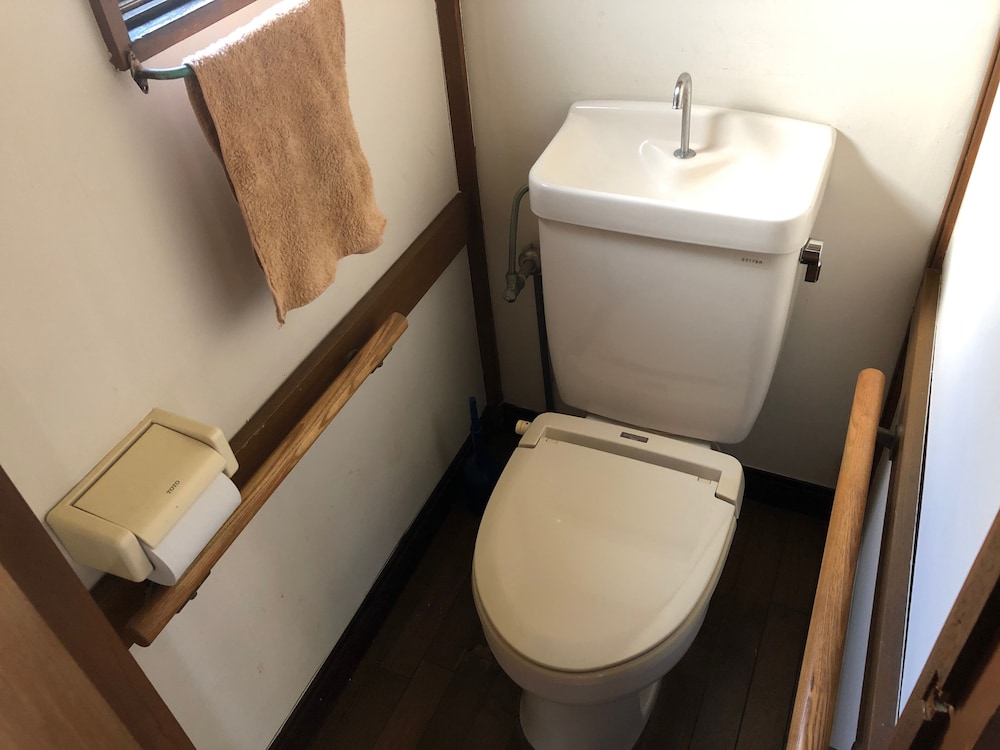 JAPANESE HOUSE BY SHINJUKU 東京