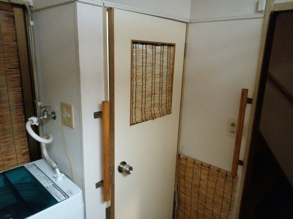 JAPANESE HOUSE BY SHINJUKU 東京