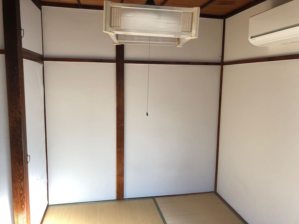 JAPANESE HOUSE BY SHINJUKU 東京