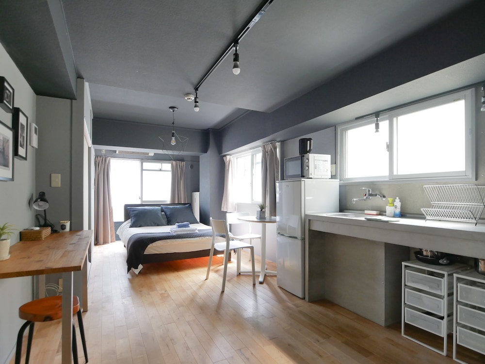 301 NEWLY OPENED SHIBUYA YOYOGIKOEN AREA 東京
