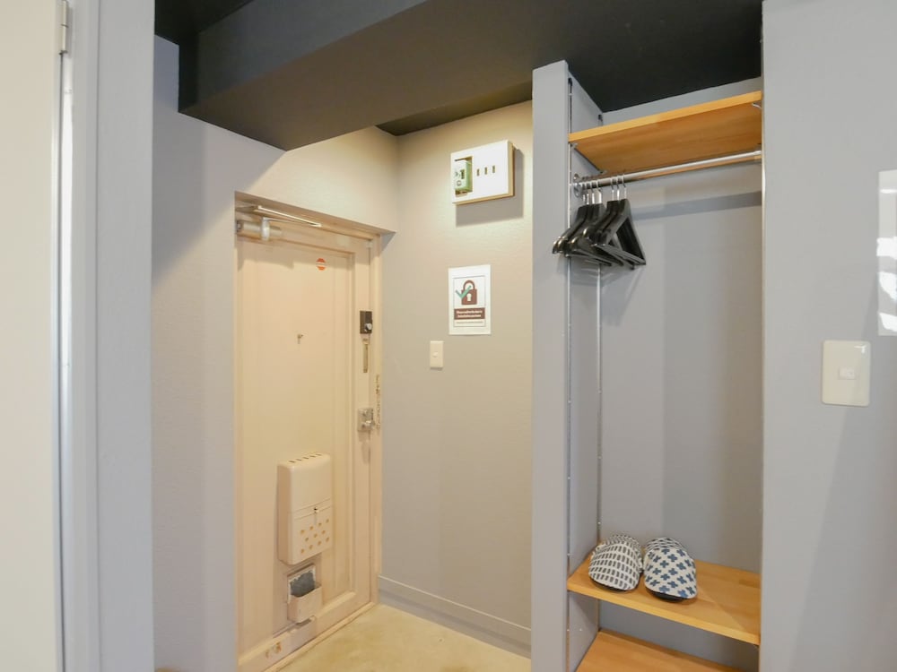 301 NEWLY OPENED SHIBUYA YOYOGIKOEN AREA 東京