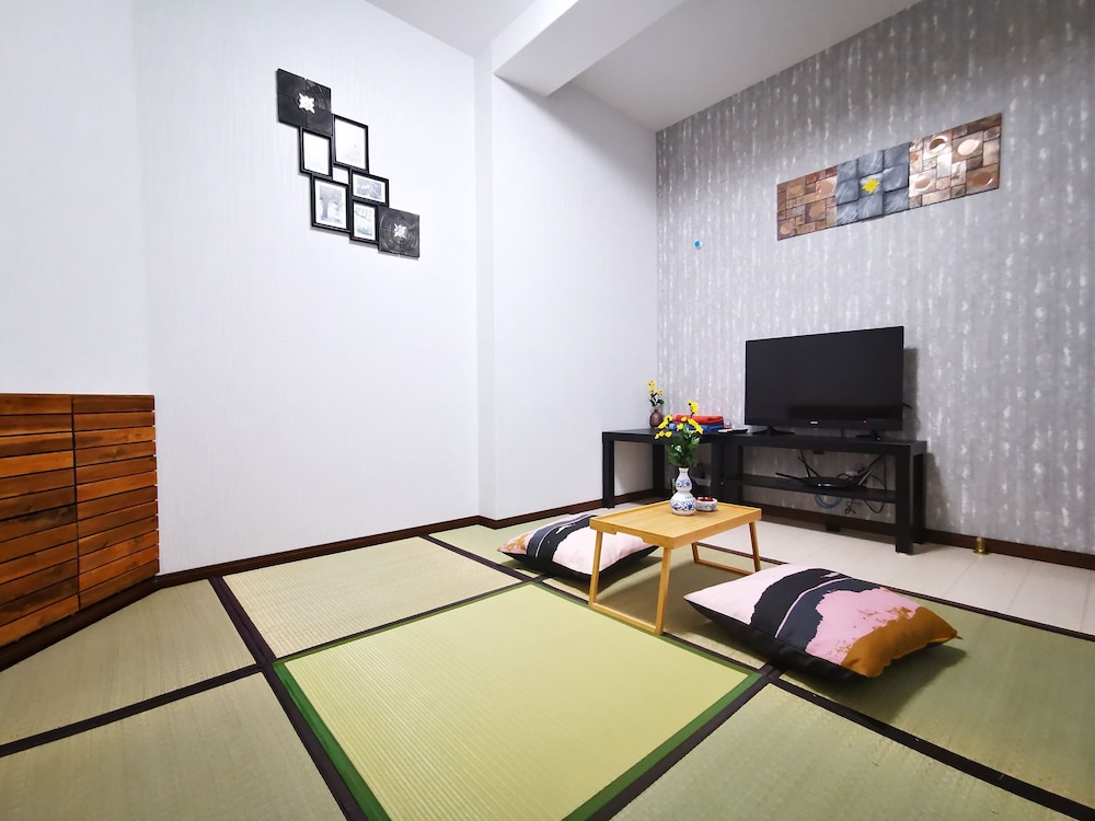 APARTMENT IN ASAKUSA 東京