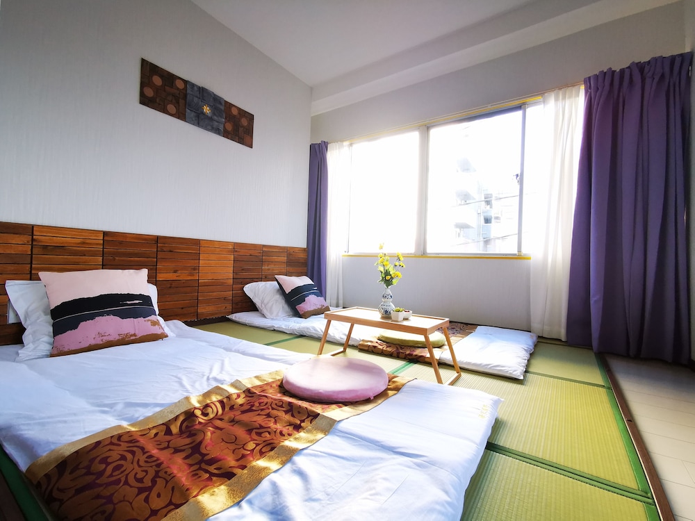 APARTMENT IN ASAKUSA 東京