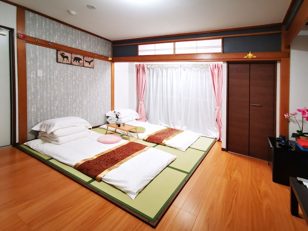 APARTMENT IN ASAKUSA 東京