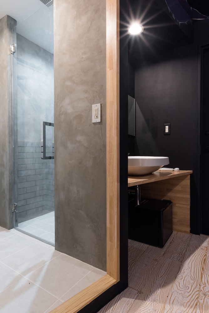 ARTIST HOTEL - BNA HOTEL KOENJI 東京