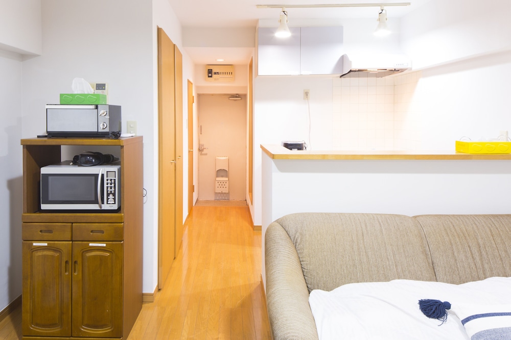 GRIP HOUSE SHIBUYA WHITE 東京