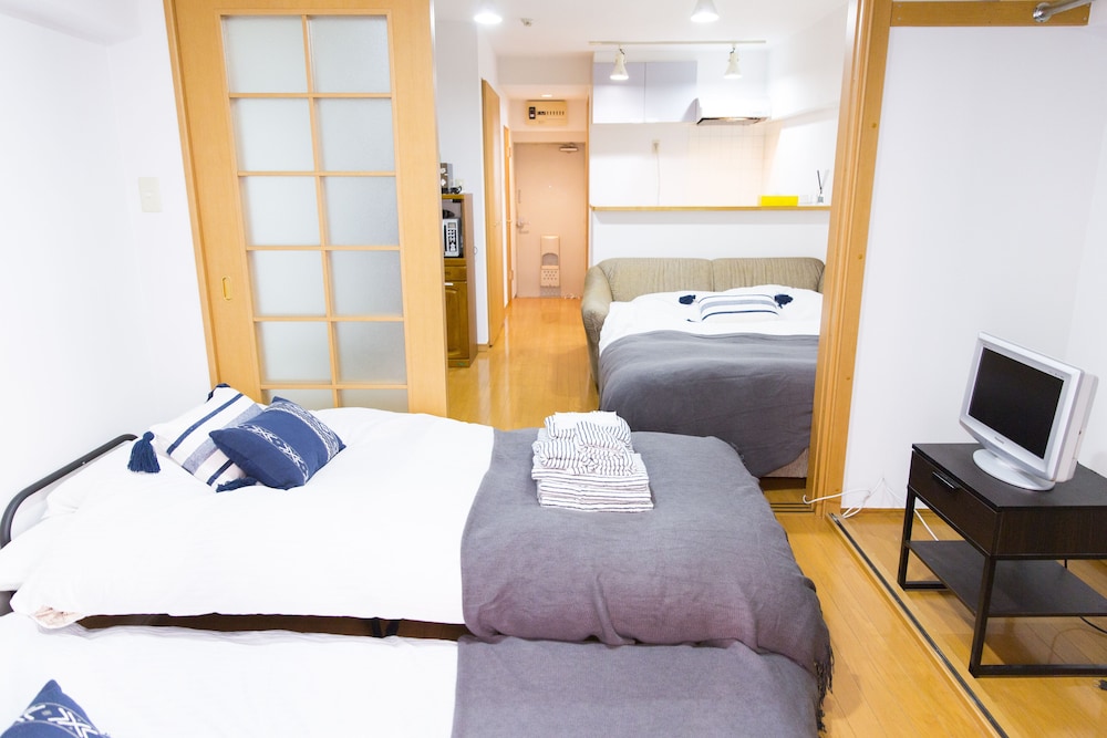 GRIP HOUSE SHIBUYA WHITE 東京