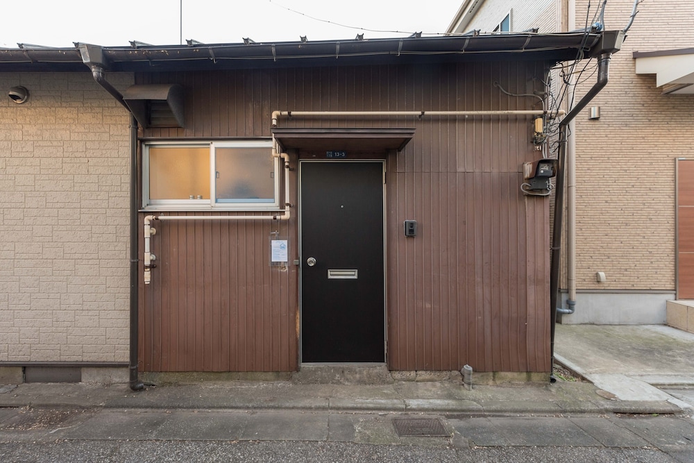 YOSHINAGA APARTMENT 103 東京
