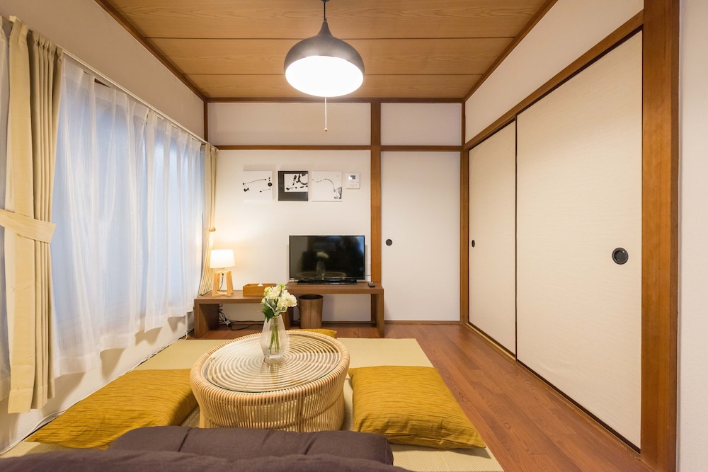 YOSHINAGA APARTMENT 103 東京