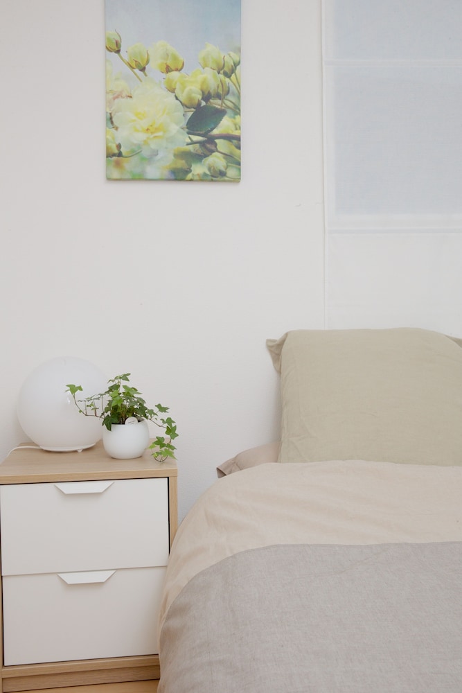 NISHI-SUGAMO GUEST HOUSE 2MIN TO NISHI-SUGAMO STA. 13MIN TO IKEBUKURO STA. 東京
