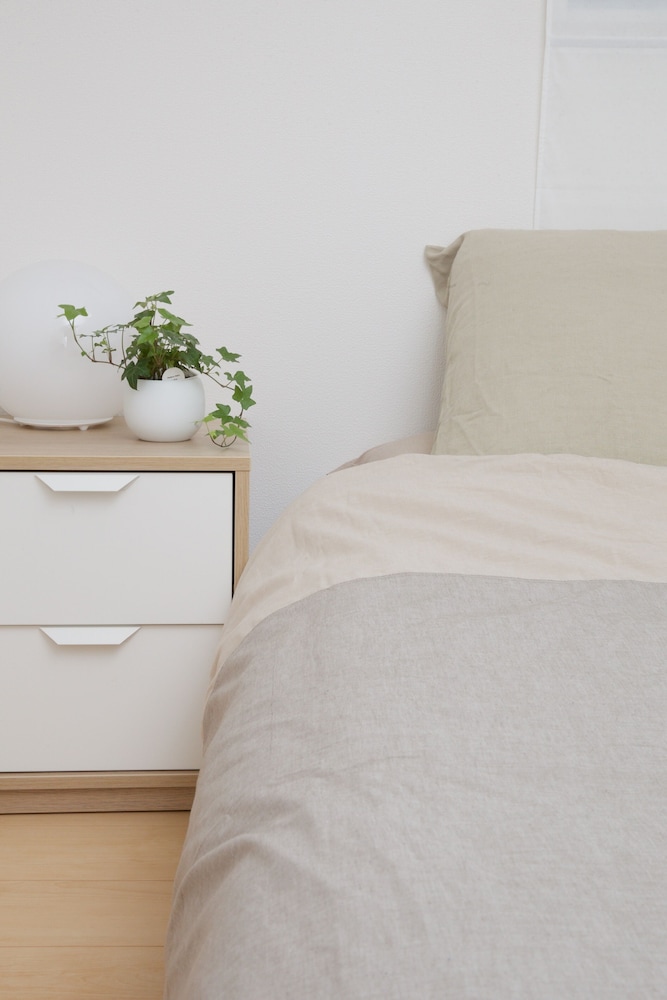 NISHI-SUGAMO GUEST HOUSE 2MIN TO NISHI-SUGAMO STA. 13MIN TO IKEBUKURO STA. 東京