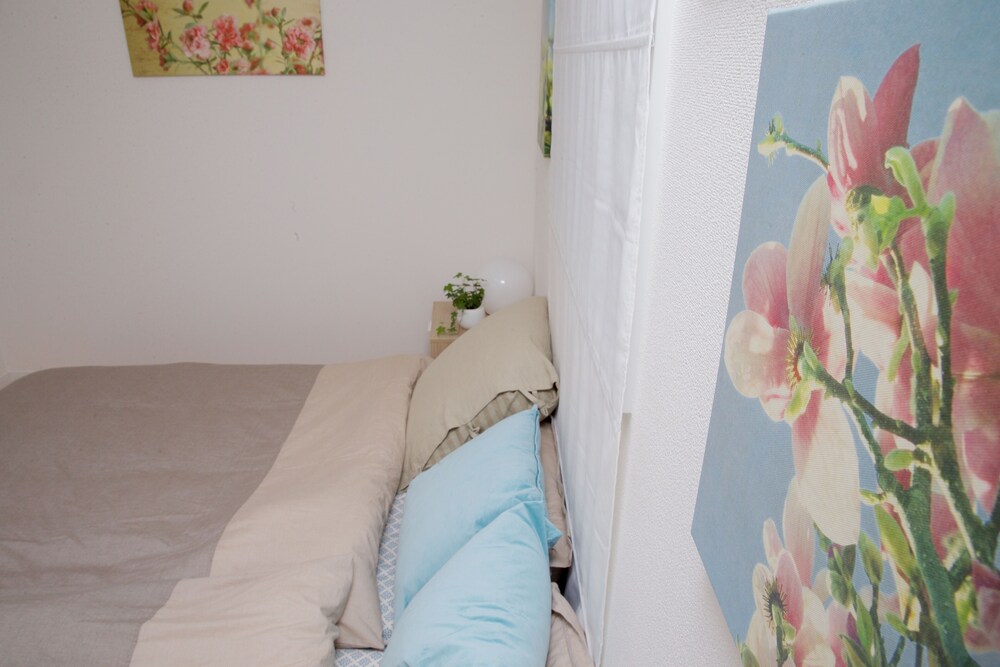 NISHI-SUGAMO GUEST HOUSE 2MIN TO NISHI-SUGAMO STA. 13MIN TO IKEBUKURO STA. 東京