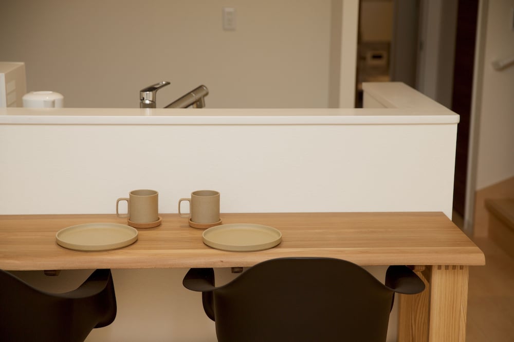 NISHI-SUGAMO GUEST HOUSE 2MIN TO NISHI-SUGAMO STA. 13MIN TO IKEBUKURO STA. 東京
