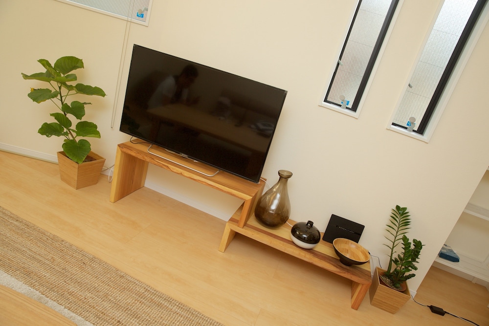 NISHI-SUGAMO GUEST HOUSE 2MIN TO NISHI-SUGAMO STA. 13MIN TO IKEBUKURO STA. 東京