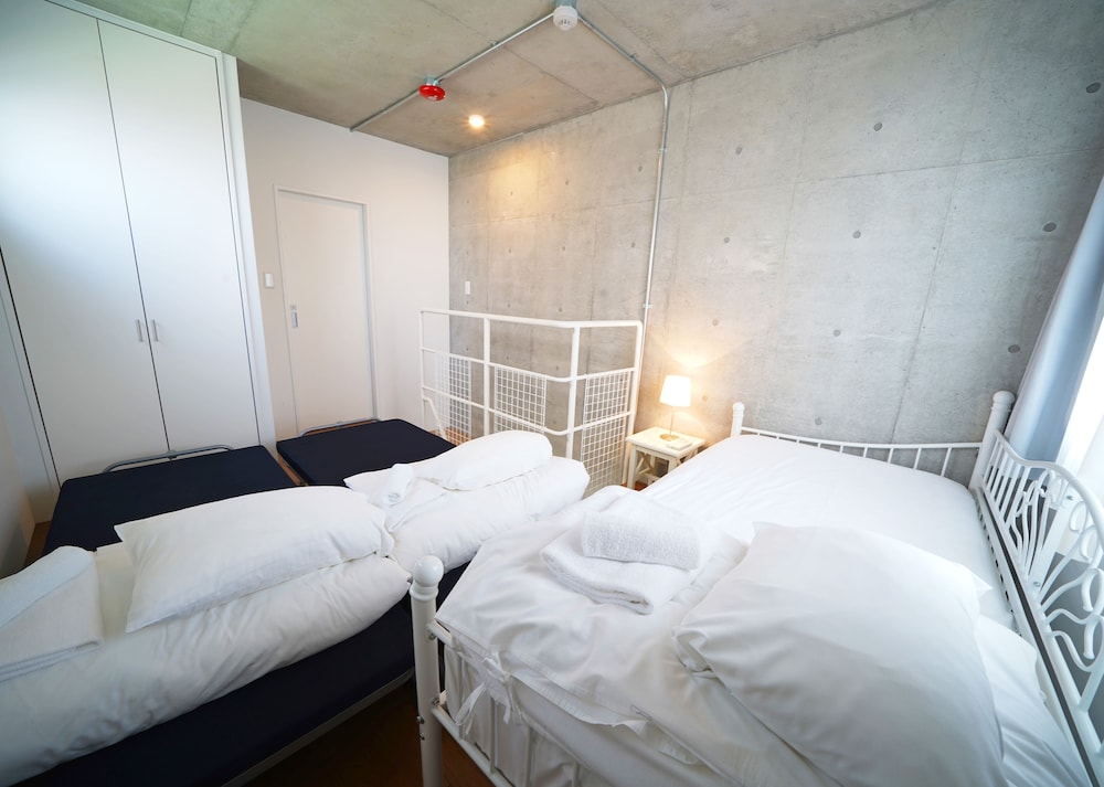 LAFFITTE HIRAI CONDOMINIUM HOTEL 東京