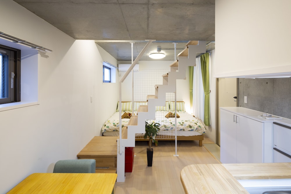 LAFFITTE HIRAI CONDOMINIUM HOTEL 東京