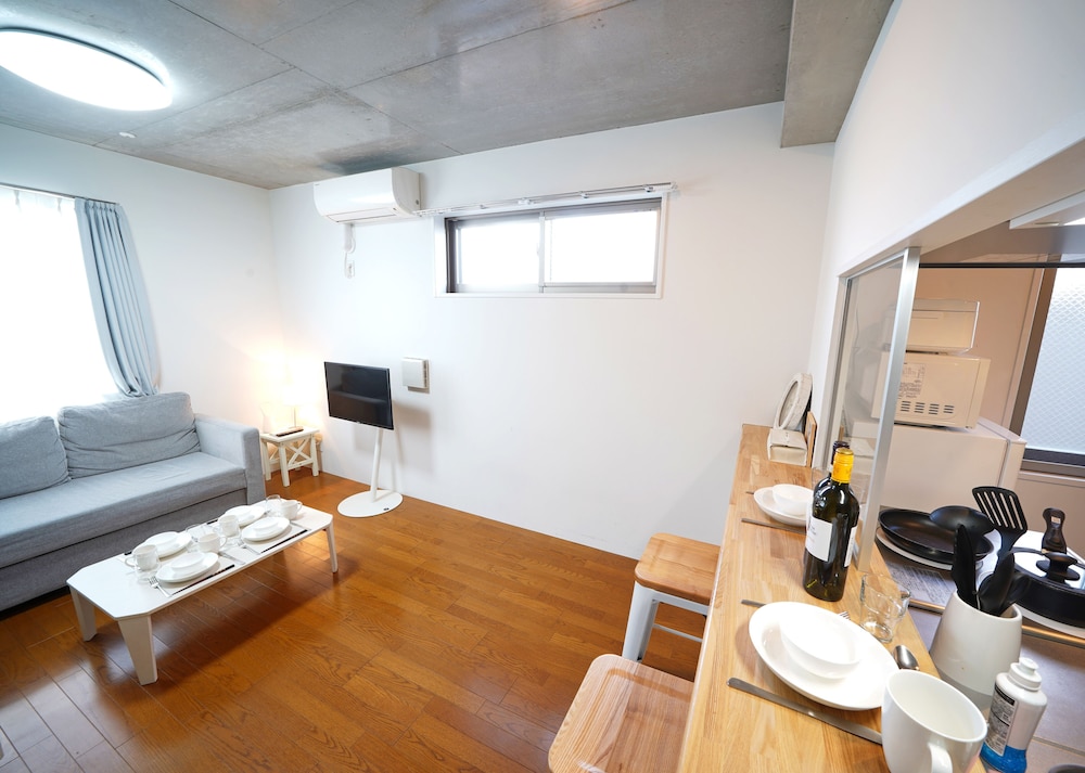 LAFFITTE HIRAI CONDOMINIUM HOTEL 東京