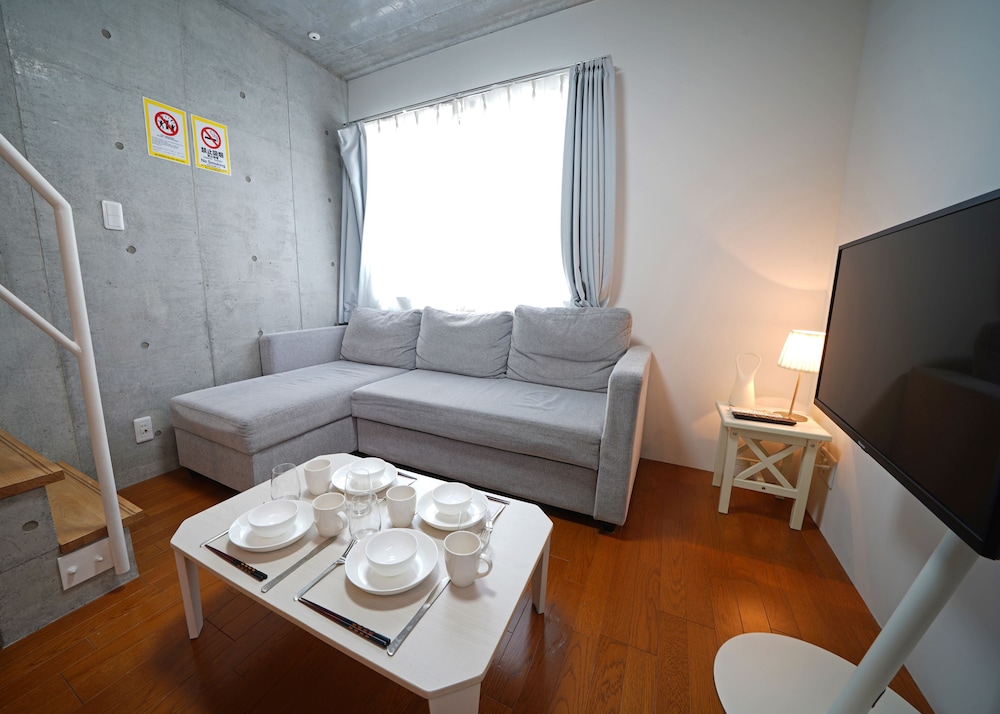 LAFFITTE HIRAI CONDOMINIUM HOTEL 東京