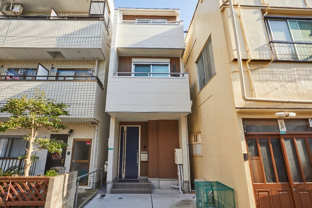 KASAI GUEST HOUSE, 4MIN TO KASAI STA, DIRECT BUSES TO AIRPORT & DISNEY 東京