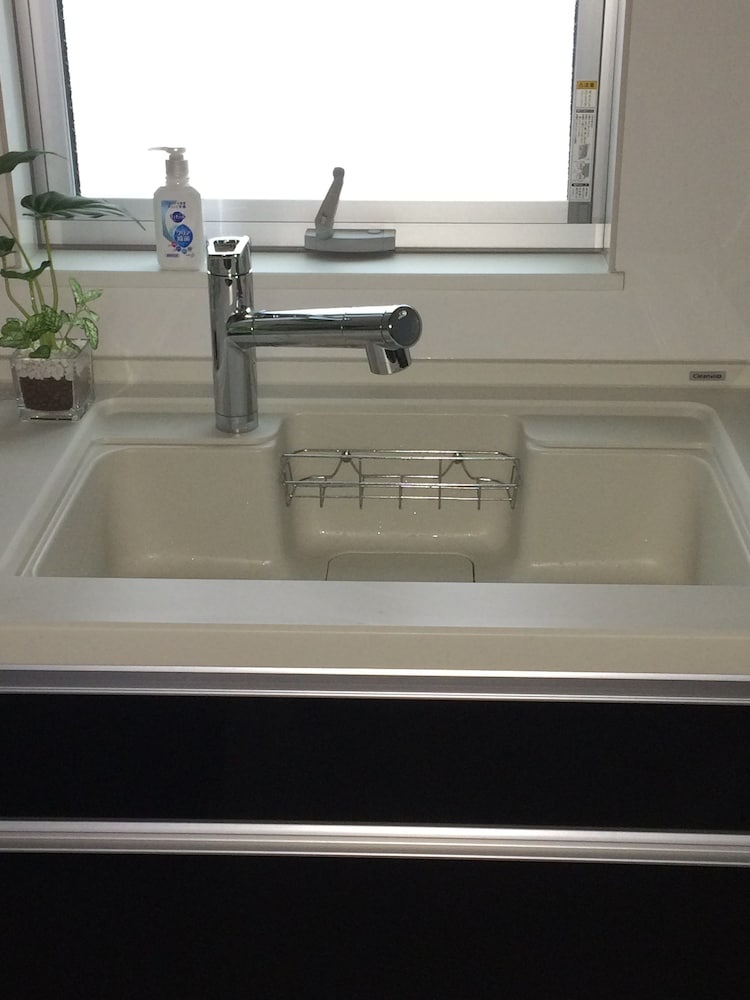 KASAI GUEST HOUSE, 4MIN TO KASAI STA, DIRECT BUSES TO AIRPORT & DISNEY 東京
