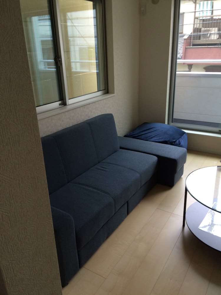 KASAI GUEST HOUSE, 4MIN TO KASAI STA, DIRECT BUSES TO AIRPORT & DISNEY 東京