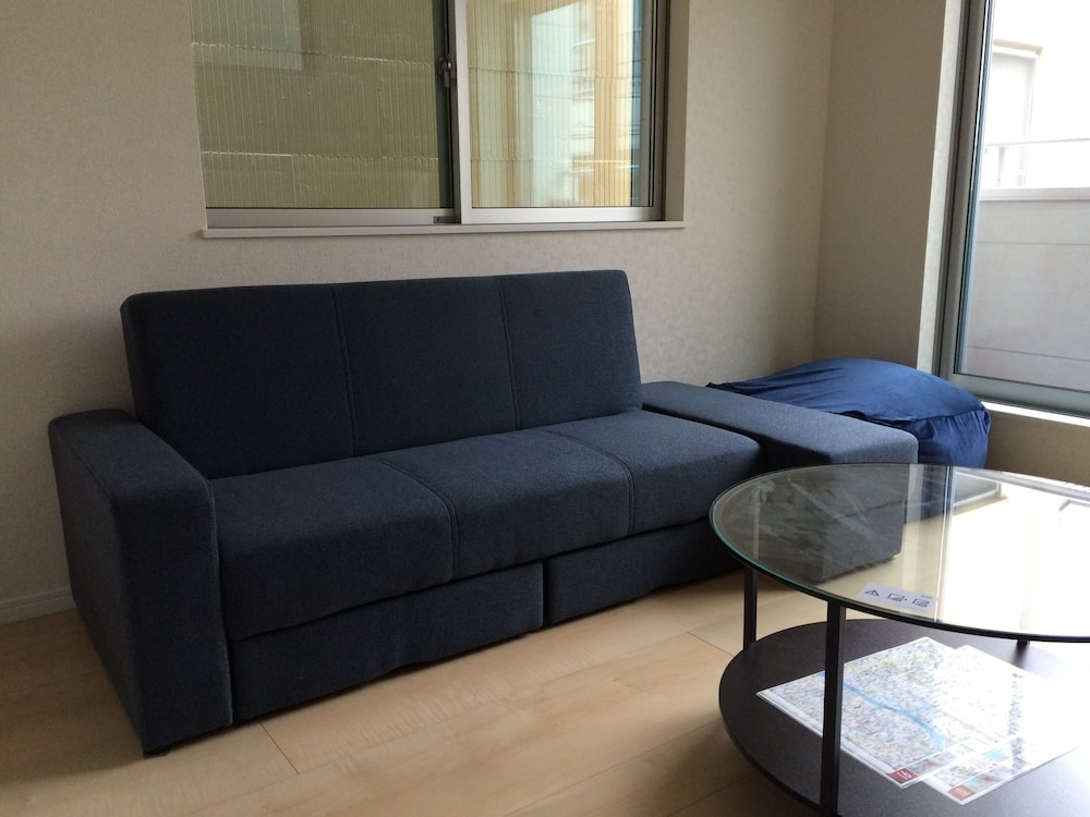 KASAI GUEST HOUSE, 4MIN TO KASAI STA, DIRECT BUSES TO AIRPORT & DISNEY 東京