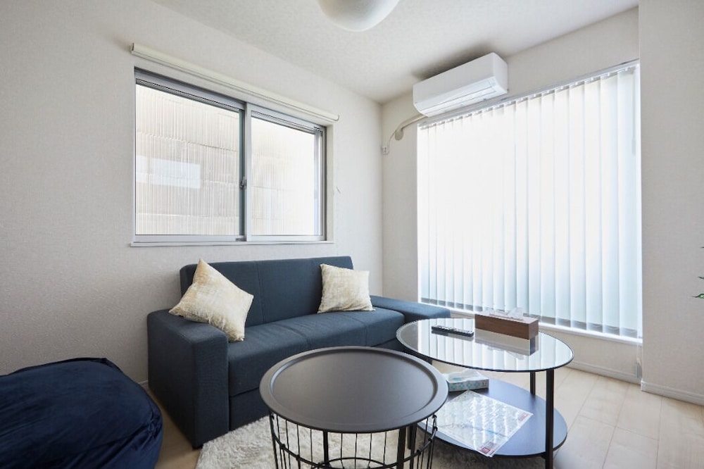 KASAI GUEST HOUSE, 4MIN TO KASAI STA, DIRECT BUSES TO AIRPORT & DISNEY 東京