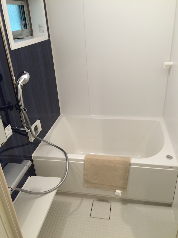 KASAI GUEST HOUSE, 4MIN TO KASAI STA, DIRECT BUSES TO AIRPORT & DISNEY 東京