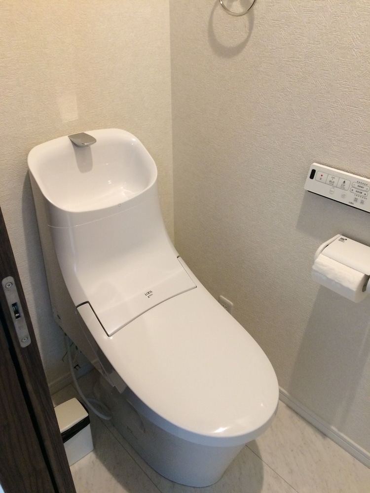 KASAI GUEST HOUSE, 4MIN TO KASAI STA, DIRECT BUSES TO AIRPORT & DISNEY 東京
