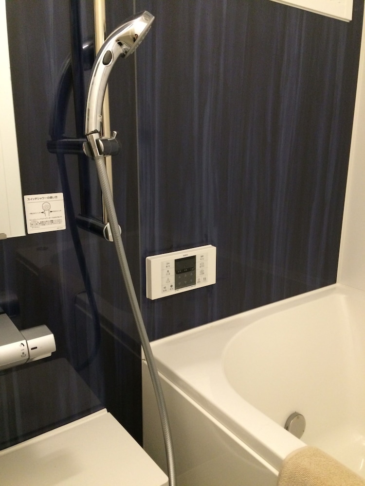 KASAI GUEST HOUSE, 4MIN TO KASAI STA, DIRECT BUSES TO AIRPORT & DISNEY 東京