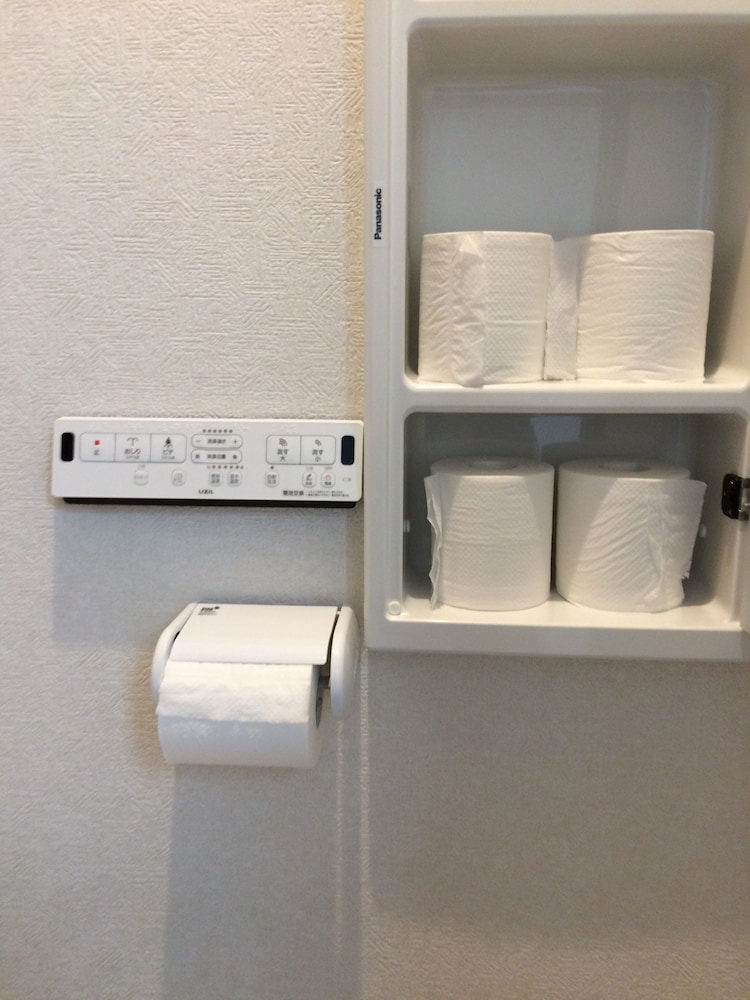 KASAI GUEST HOUSE, 4MIN TO KASAI STA, DIRECT BUSES TO AIRPORT & DISNEY 東京