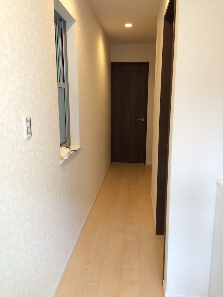 KASAI GUEST HOUSE, 4MIN TO KASAI STA, DIRECT BUSES TO AIRPORT & DISNEY 東京
