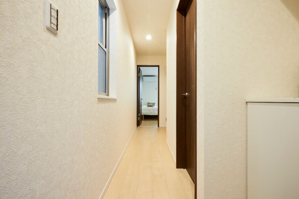 KASAI GUEST HOUSE, 4MIN TO KASAI STA, DIRECT BUSES TO AIRPORT & DISNEY 東京