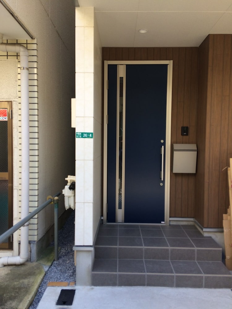 KASAI GUEST HOUSE, 4MIN TO KASAI STA, DIRECT BUSES TO AIRPORT & DISNEY 東京