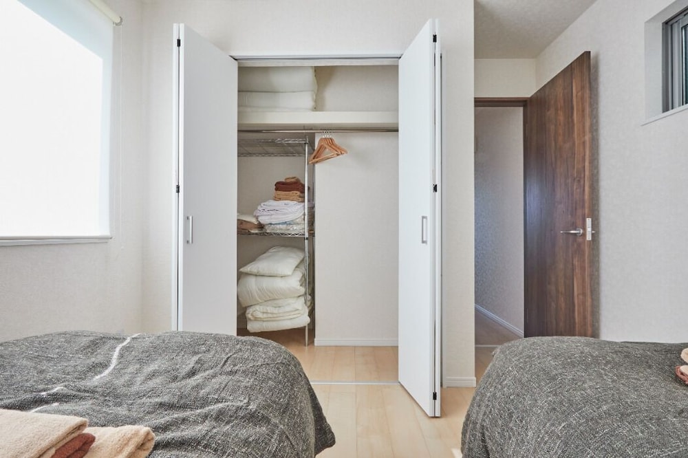 KASAI GUEST HOUSE, 4MIN TO KASAI STA, DIRECT BUSES TO AIRPORT & DISNEY 東京