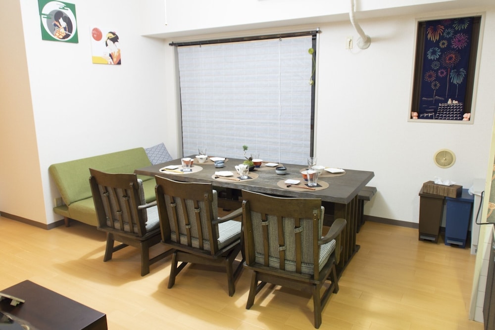 ROYAL TALK USAMI 702 東京