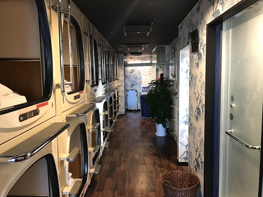 カプセルイン新橋 - 男性専用 東京