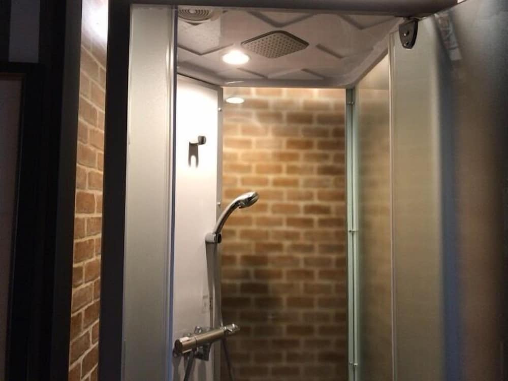 カプセルイン新橋 - 男性専用 東京