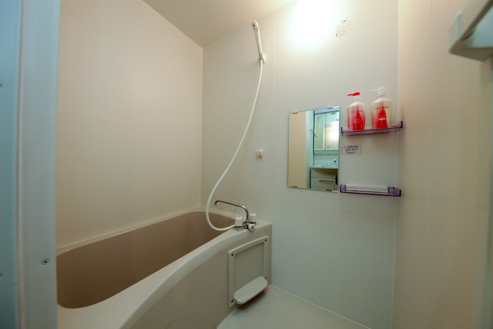 JR STATION APARTMENT 2F 東京
