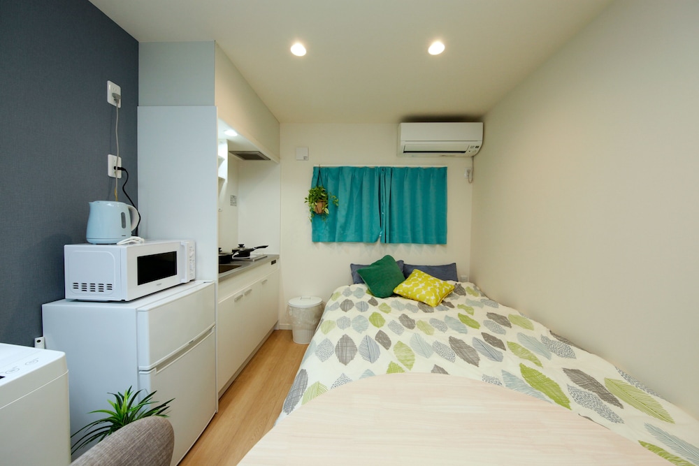 JR STATION APARTMENT 2F 東京