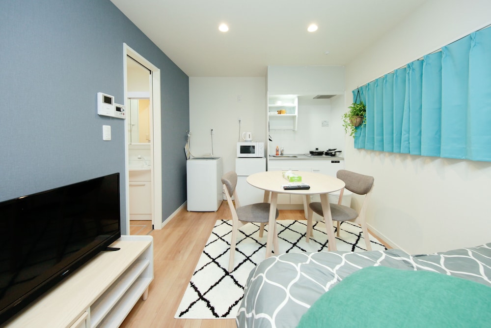 JR STATION APARTMENT 1F 東京