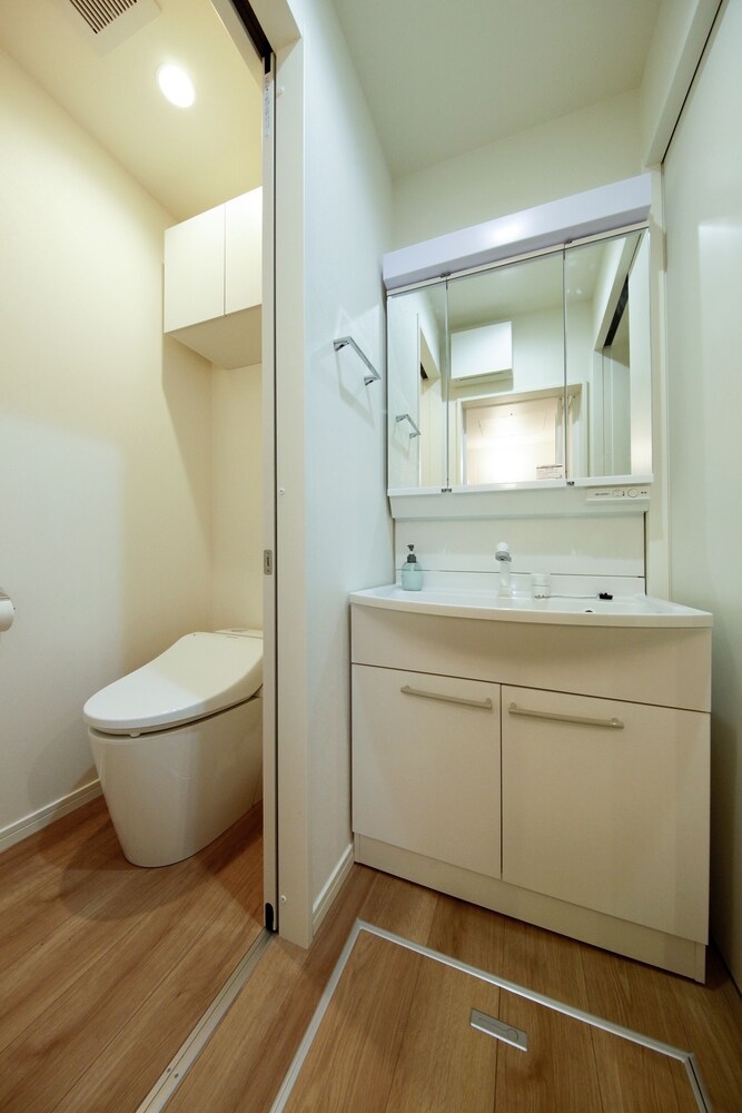 JR STATION APARTMENT 1F 東京