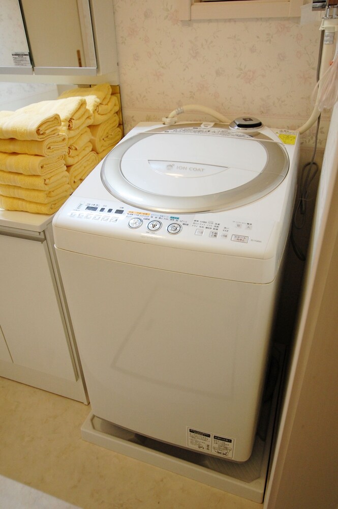 SOSHIGAYA APARTMENT 1F 東京