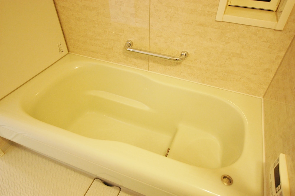 SOSHIGAYA APARTMENT 1F 東京