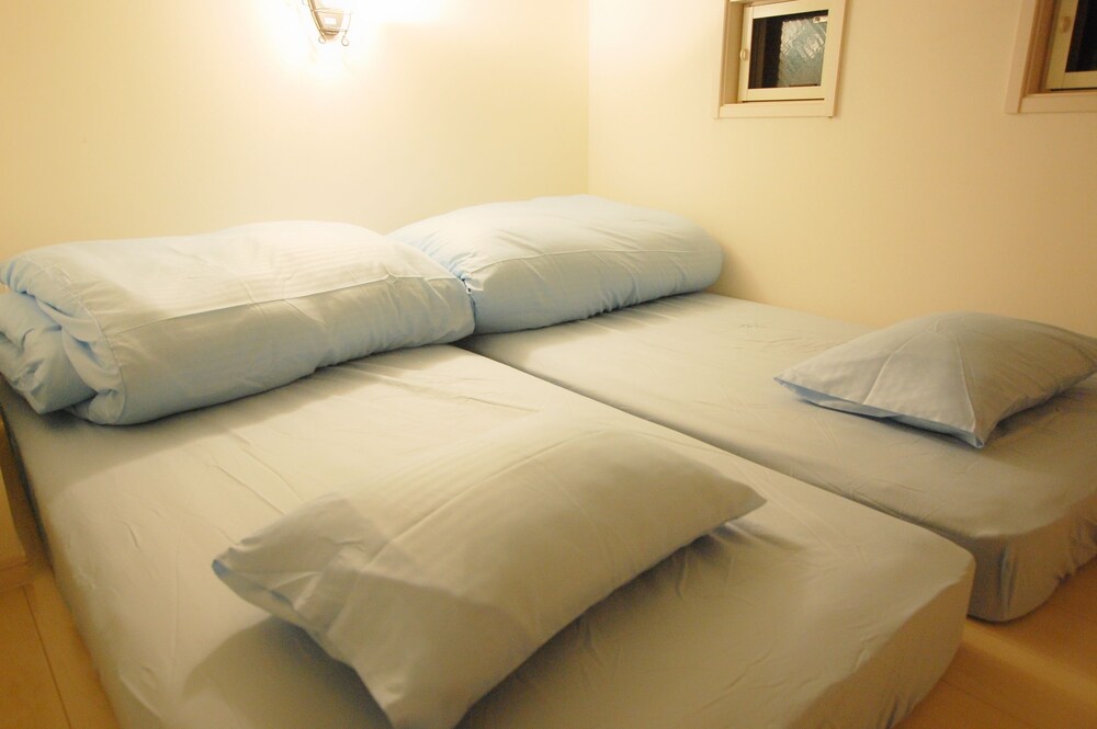 SOSHIGAYA APARTMENT 1F 東京